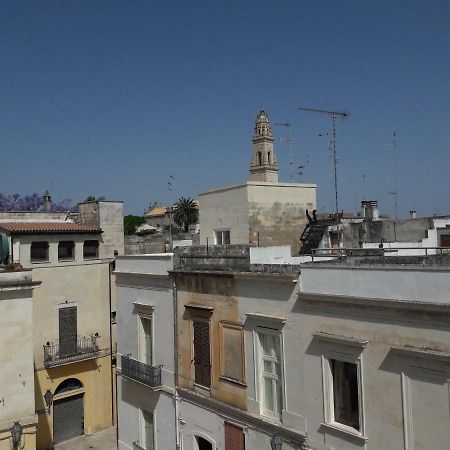 Bed and Breakfast Gatto Bianco La Dimora Storica Lecce Exterior foto