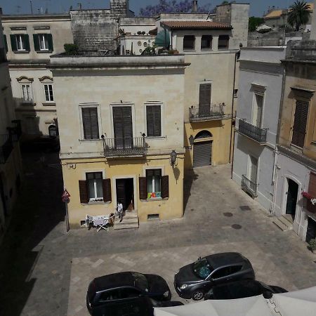 Bed and Breakfast Gatto Bianco La Dimora Storica Lecce Exterior foto