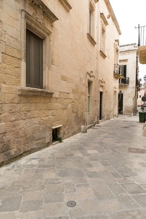 Bed and Breakfast Gatto Bianco La Dimora Storica Lecce Exterior foto